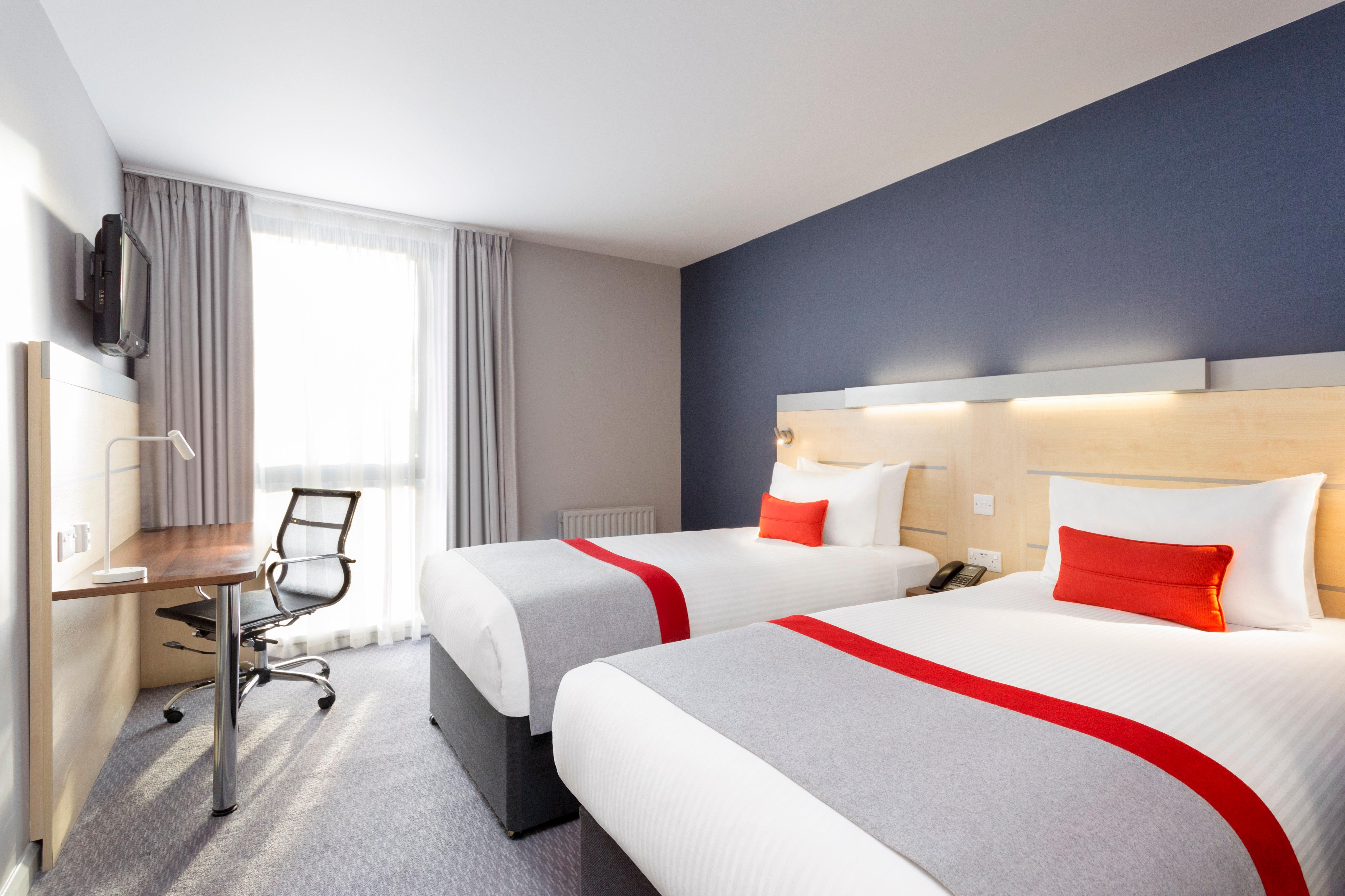 HOLIDAY INN EXPRESS LONDON SOUTHWARK | ⋆⋆⋆ | UNITED KINGDOM | SEASON DEALS  FROM £88